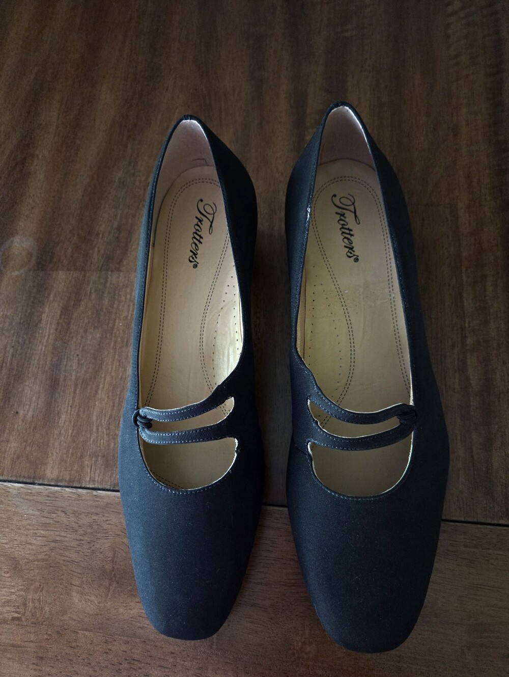 Trotters Black Dress Shoes Straps Block Heel Academia Preppy Size 12